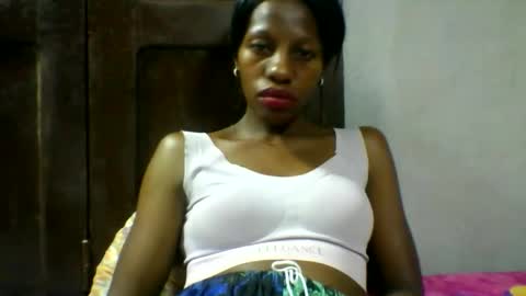 Snapshot of edwige770943 chatting on April 29, 2026, 5:17 pm edwige770943 online show from April 29, 2026, 5:17 pm