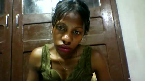Snapshot of edwige770943 chatting on May 2, 2026, 4:12 pm edwige770943 online show from May 2, 2026, 4:12 pm