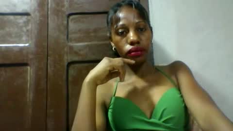 Snapshot of edwige770943 chatting on May 7, 2026, 4:18 am edwige770943 online show from May 7, 2026, 4:18 am