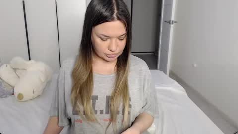 eelena4kiss online show from February 26, 2025, 3:08 pm