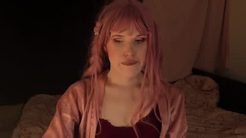 Snapshot of effiemur chatting on January 6, 2025, 6:14 am Effie Mur online show from January 6, 2025, 6:14 am