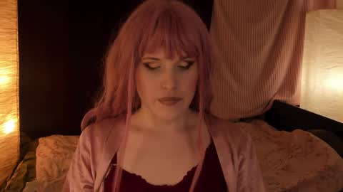 Snapshot of effiemur chatting on February 26, 2025, 3:52 pm Effie Mur online show from February 26, 2025, 3:52 pm