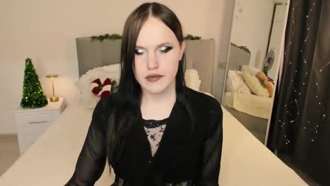 Snapshot of effiemur chatting on January 9, 2026, 9:27 pm Effie Mur online show from January 9, 2026, 9:27 pm