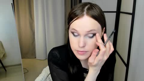 Snapshot of effiemur chatting on January 31, 2026, 8:51 pm Effie Mur online show from January 31, 2026, 8:51 pm