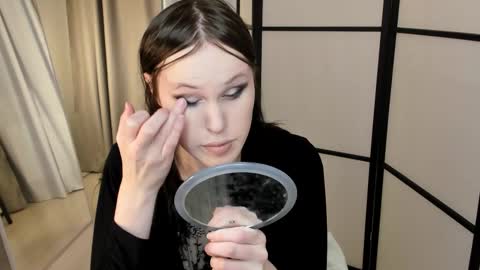 Snapshot of effiemur chatting on February 6, 2026, 3:48 pm Effie Mur online show from February 6, 2026, 3:48 pm