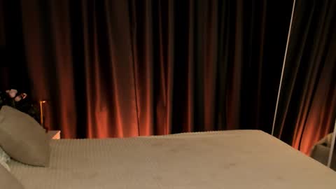 Snapshot of effiemur chatting on February 19, 2026, 9:00 pm Effie Mur online show from February 19, 2026, 9:00 pm