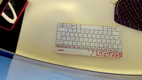 Snapshot of effiemur chatting on February 26, 2026, 9:03 pm Effie Mur online show from February 26, 2026, 9:03 pm