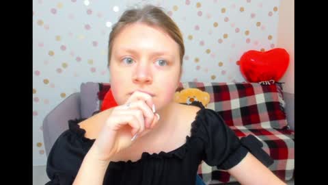 Snapshot of effyangel chatting on January 27, 2025, 6:41 am Effy online show from January 27, 2025, 6:41 am