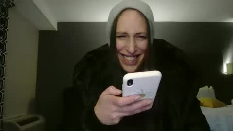 Snapshot of egenovese18 chatting on March 2, 2026, 1:30 am egenovese18 online show from March 2, 2026, 1:30 am