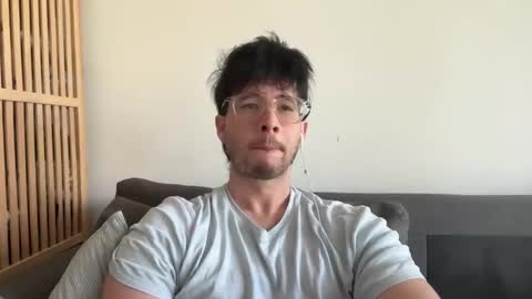 Snapshot of egmezz chatting on April 28, 2026, 9:36 am egmezz online show from April 28, 2026, 9:36 am