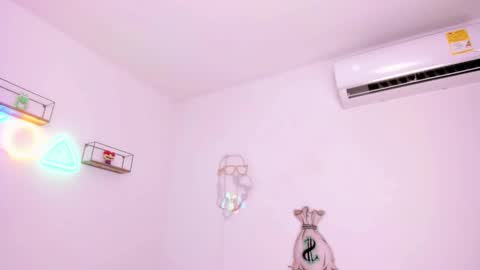 eileenn tanihara online show from February 16, 2026, 6:15 pm