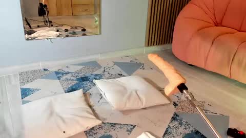 Eilin online show from March 6, 2025, 12:10 am