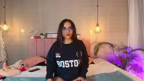 eimy_rosse18 online show from October 9, 2025, 10:02 am