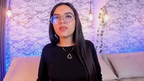 eimy_rosse18 online show from November 15, 2025, 12:56 pm