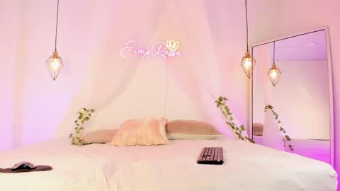 Snapshot of eimy_stonne chatting on May 11, 2026, 8:06 pm eimy_stonne online show from May 11, 2026, 8:06 pm
