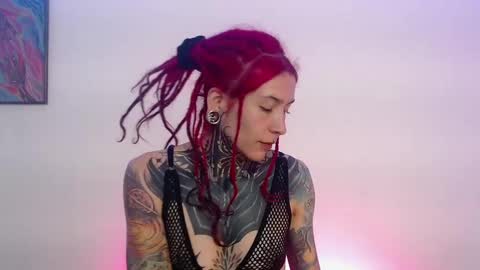 Snapshot of eimytatto_ chatting on February 2, 2025, 1:30 pm Carla online show from February 2, 2025, 1:30 pm