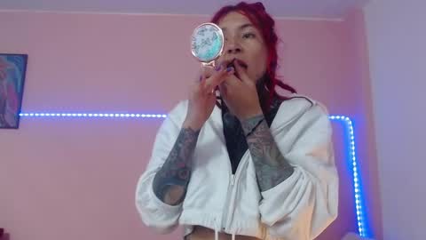 Snapshot of eimytatto_ chatting on March 1, 2025, 6:43 pm Carla online show from March 1, 2025, 6:43 pm