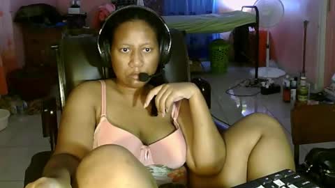 Eirondra Valeen online show from March 11, 2026, 12:38 am