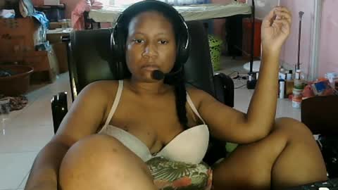 Eirondra Valeen online show from April 3, 2026, 1:53 pm