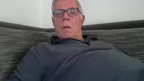 eisbaer1957 online show from December 8, 2024, 11:57 am