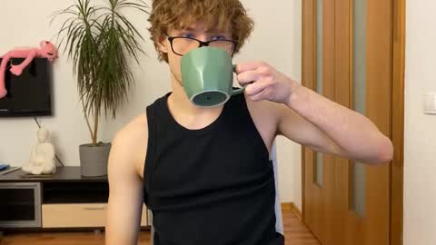 Snapshot of eitanhere chatting on January 13, 2025, 2:53 pm Eitan online show from January 13, 2025, 2:53 pm