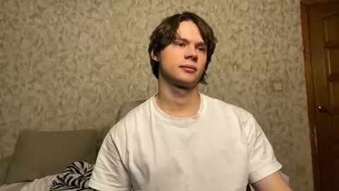 Snapshot of eitanhere chatting on January 12, 2026, 5:18 pm Eitan online show from January 12, 2026, 5:18 pm