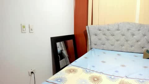 Snapshot of eitati_meghan_ chatting on December 19, 2025, 10:17 pm eitati_meghan_ online show from December 19, 2025, 10:17 pm