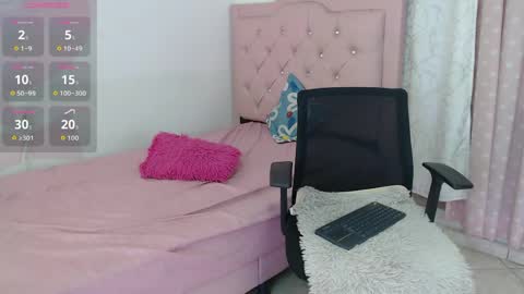 Eiza  online show from March 29, 2026, 11:49 pm