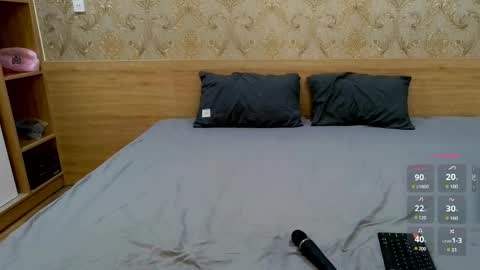 Ekstasis online show from April 10, 2026, 4:01 pm