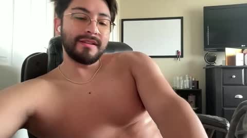 Snapshot of el_bonbon_rico chatting on May 16, 2026, 5:56 pm el bonbon rico online show from May 16, 2026, 5:56 pm