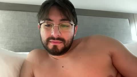 Snapshot of el_bonbon_rico chatting on May 20, 2026, 2:40 am el bonbon rico online show from May 20, 2026, 2:40 am