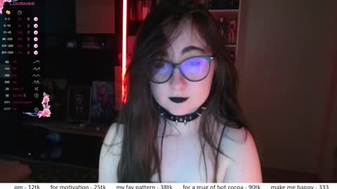 If you like it when I meow give me a thumbs up online show from January 14, 2026, 1:28 pm