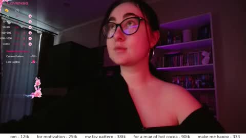 If you like it when I meow give me a thumbs up online show from March 3, 2026, 2:34 pm