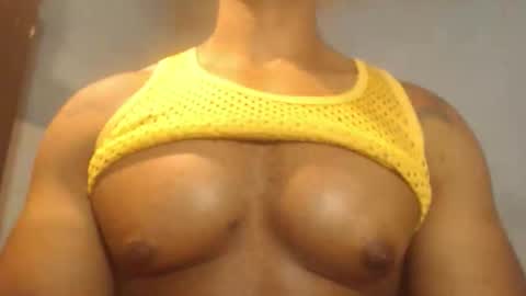 Snapshot of el_vecino_m chatting on February 13, 2026, 5:58 am el_vecino_m online show from February 13, 2026, 5:58 am