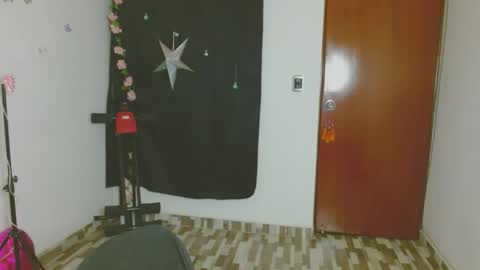 Snapshot of ela_3611 chatting on February 9, 2026, 2:15 am ela_3611 online show from February 9, 2026, 2:15 am