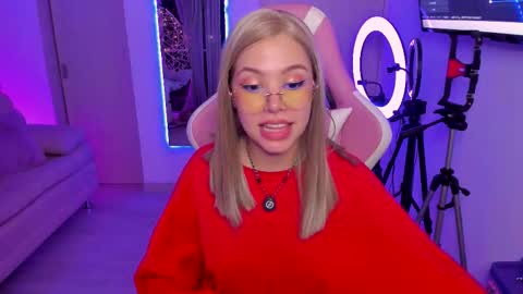 Snapshot of ela_garu_ chatting on September 24, 2025, 6:50 am Ela online show from September 24, 2025, 6:50 am