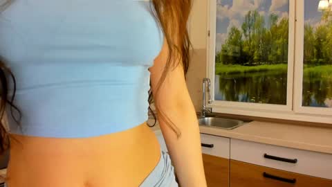 Snapshot of elaanna chatting on November 2, 2025, 7:55 am Ela online show from November 2, 2025, 7:55 am