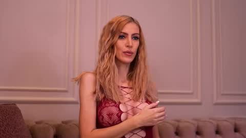 Snapshot of elablake chatting on January 10, 2026, 6:04 am Ella online show from January 10, 2026, 6:04 am