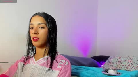 Snapshot of elagrace_ chatting on May 26, 2026, 10:06 pm Ela33 online show from May 26, 2026, 10:06 pm