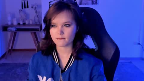 Snapshot of elainebeness chatting on December 14, 2024, 7:36 pm Your sweet girl online show from December 14, 2024, 7:36 pm
