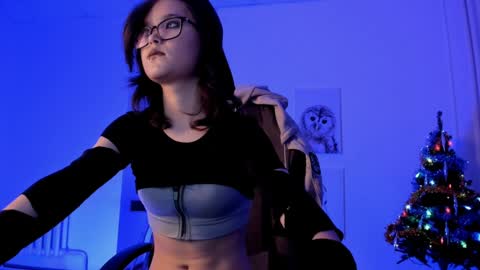 Snapshot of elainebeness chatting on December 21, 2024, 2:09 am Your sweet girl online show from December 21, 2024, 2:09 am