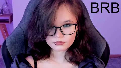 Snapshot of elainebeness chatting on December 27, 2024, 10:37 pm Your sweet girl online show from December 27, 2024, 10:37 pm