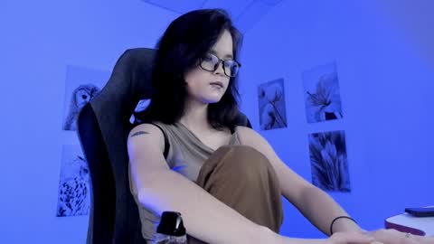 Snapshot of elainebeness chatting on January 6, 2025, 7:24 pm Your sweet girl online show from January 6, 2025, 7:24 pm