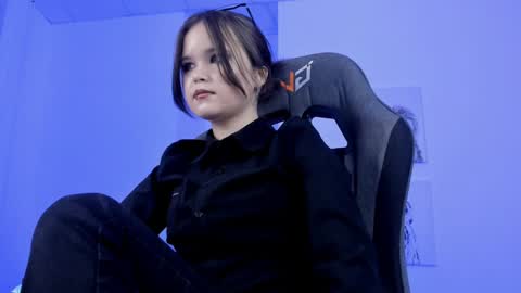 Snapshot of elainebeness chatting on January 14, 2025, 10:34 pm Your sweet girl online show from January 14, 2025, 10:34 pm