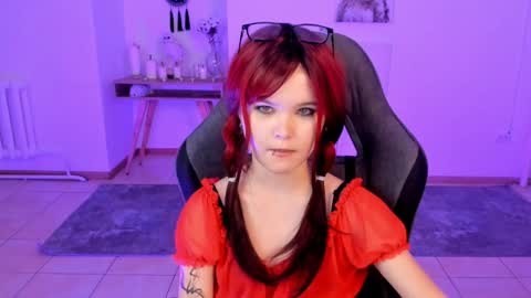 Snapshot of elainebeness chatting on January 19, 2025, 10:28 pm Your sweet girl online show from January 19, 2025, 10:28 pm