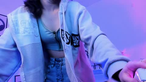 Snapshot of elainebeness chatting on January 25, 2025, 1:21 am Your sweet girl online show from January 25, 2025, 1:21 am