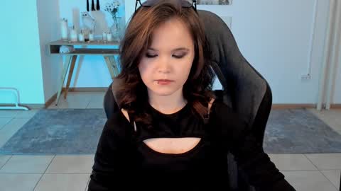 Snapshot of elainebeness chatting on February 1, 2025, 1:34 am Your sweet girl online show from February 1, 2025, 1:34 am