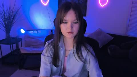 Snapshot of elainebeness chatting on March 30, 2026, 1:28 am Your sweet girl online show from March 30, 2026, 1:28 am