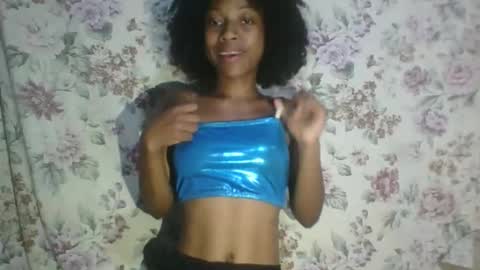 Snapshot of elalia1234 chatting on November 4, 2025, 3:27 am elalia1234 online show from November 4, 2025, 3:27 am