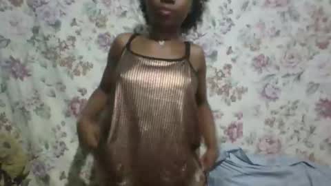 elalia1234 online show from November 18, 2025, 3:38 pm